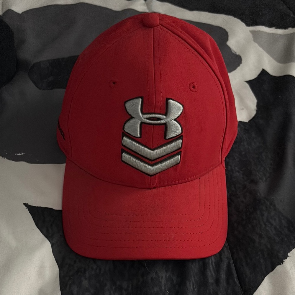 Under Armour Red and Silver Men's Hat